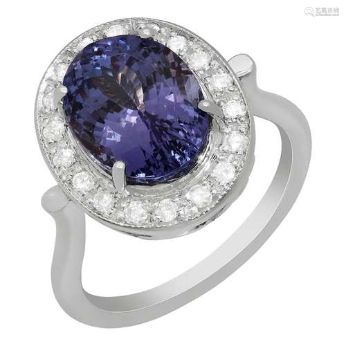 14k White Gold 5.61ct Tanzanite 0,32ct Diamond Ring