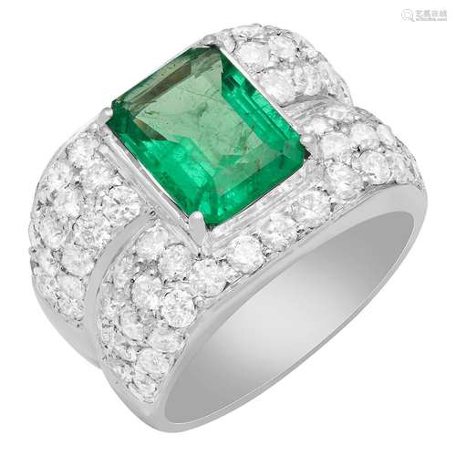 14k White Gold 3.46ct Emerald 3.68ct Diamond Ring