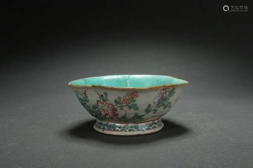 Famille Rose Bowl with Flower and Bird Patterns, Qianlong Re...