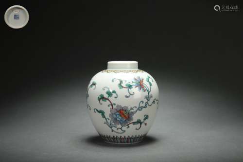 Contrasting Colored Jar with Floral Patterns, Qianlong Reign...