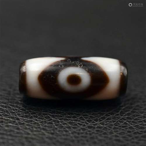 Tibetan three-eye dzi bead