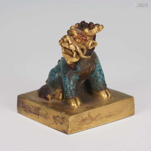 A CHINESE GILT BRONZE SEAL