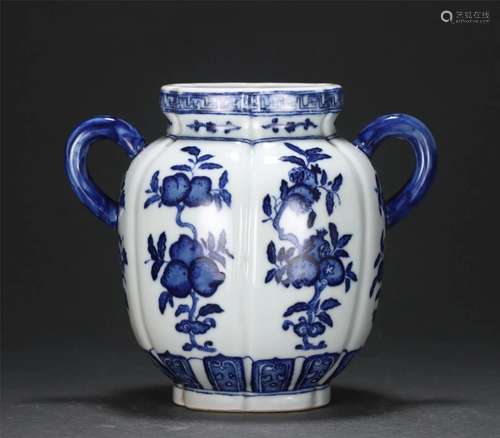 A CHINESE BLUE AND WHITE PORCELAIN MELON SHAPED