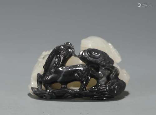 A CHINESE WHITE JADE CATTLE ORNAMENTS