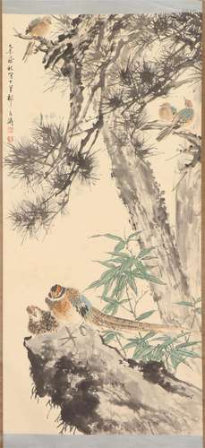 A CHINESE PAINTING OF BIRDS