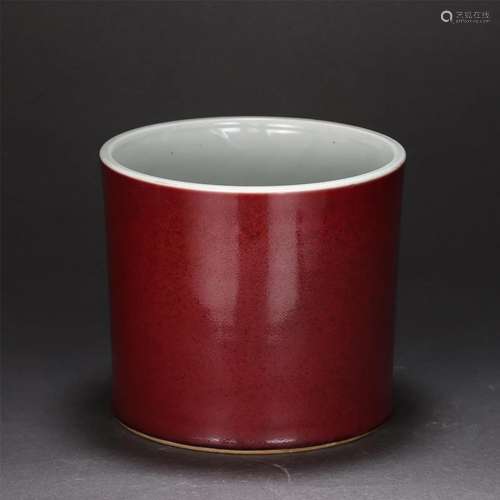 A CHINESE RED GLAZE PORCELAIN BRUSH POT