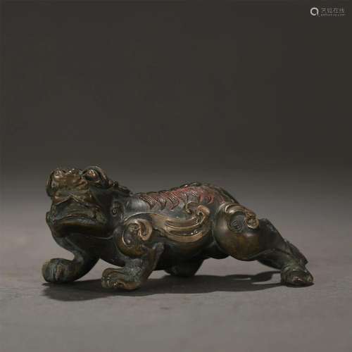 A CHINESE BRONZE LION