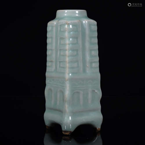 Longquan Ware Cong Vase