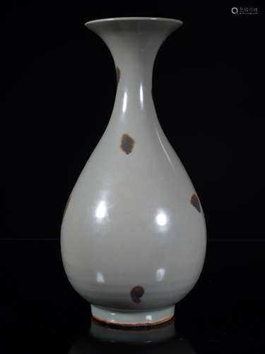 Longquan Ware Pear Vase