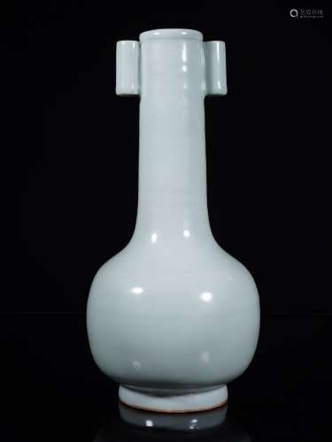 Longquan Ware Arrow Vase