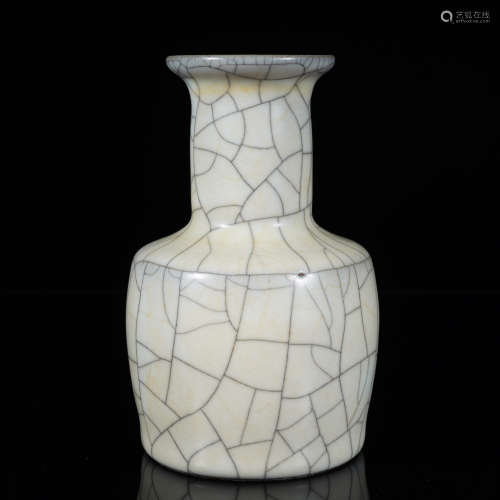 Ge Ware Mallet Vase