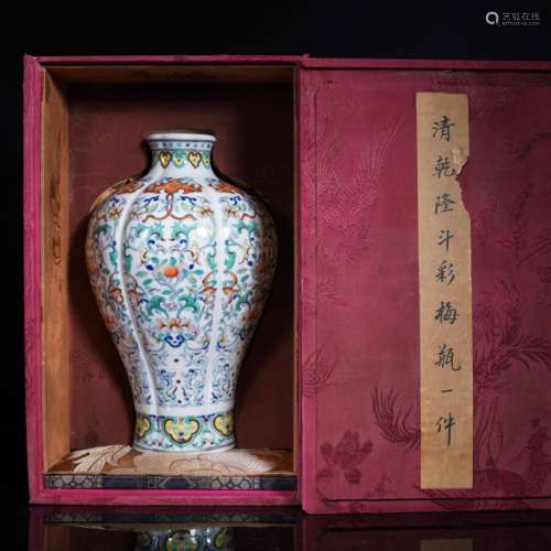 Doucai Scrolling Lotus Lobe Meiping Vase