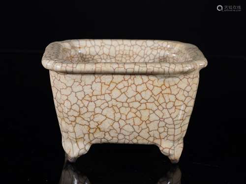 Guan Ware Square Censer