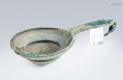 Etruscan ceremonial strainer. VI-V B.C. Bronze. Measures: 5 ...