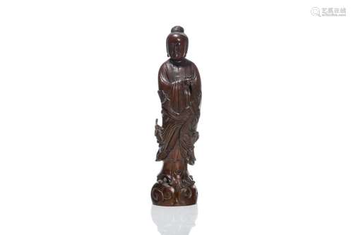 CHINESE CARVED WOOD FIGURE OF GUANYIN