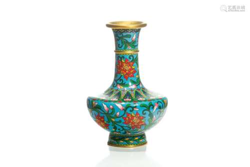 SMALL CHINESE CLOISONNE BOTTLE VASE WITH RED LOTUS