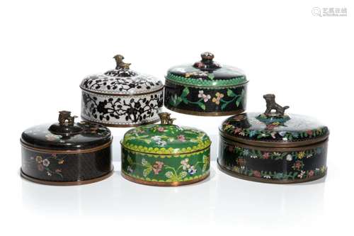 FIVE CIRCULAR CHINESE CLOISONNE COVERED BOXES