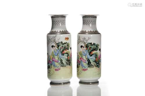 PAIR OF CHINESE FAMILLE ROSE PORCELAIN VASES