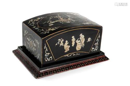 CHINESE LACQUER BOX WITH MOTHER OF PEARL INLAY