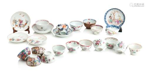 A COLLECTION OF 18TH CENTURY AND LATER CHINESE PORCELAIN TEA...