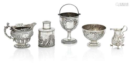 A COLLECTION OF DECORATIVE ROCOCO SILVER