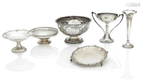 A LATE VICTORIAN SILVER PUNCH BOWL