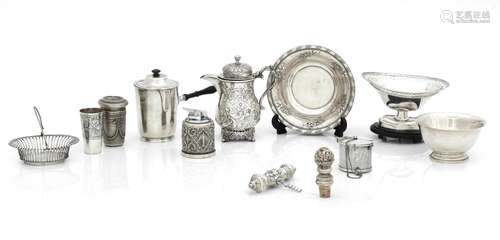 A COLLECTION OF EUROPEAN AND AMERICAN SILVER