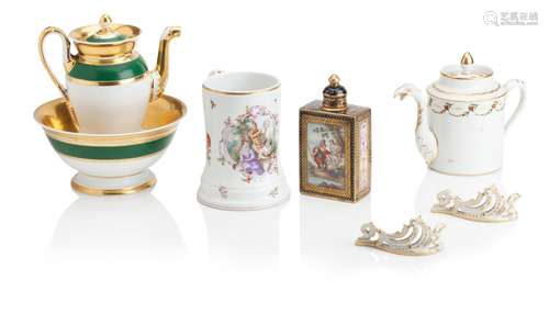 A COLLECTION OF EUROPEAN PORCELAIN