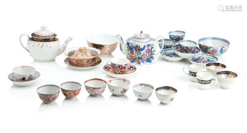 A NEWHALL PORCELAIN PART TEA SERVICE