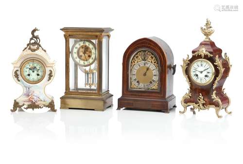 AN EDWARDIAN LANCET-SHAPED MAHOGANY MANTLE CLOCK