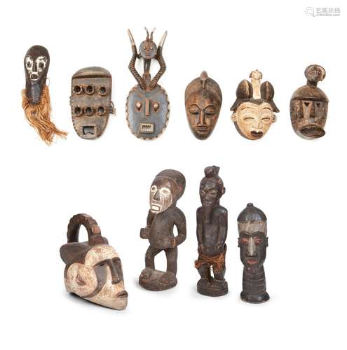 A COLLECTION OF AFRICAN WOOD CARVINGS