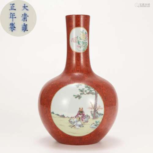 A Chinese Famille Rose Globular Vase Qing Dyn.