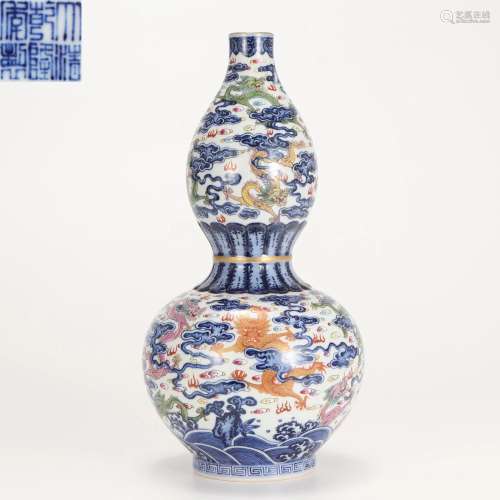 A Chinese Underglaze Blue and Famille Rose Vase Qing