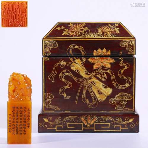 A Carved Chinese Soapstone Seal with Lacquer Box Qing