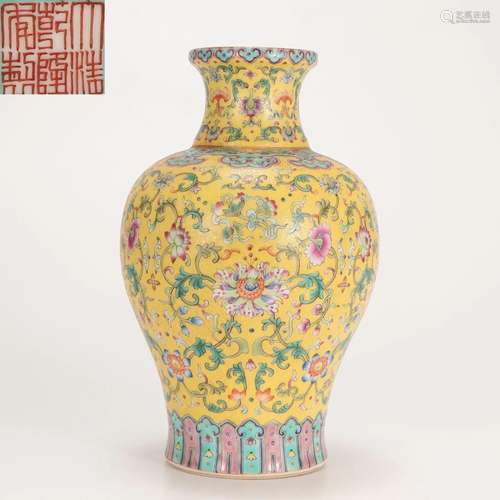 A Chinese Falangcai Floral Scrolls Vase Qing Dyn.