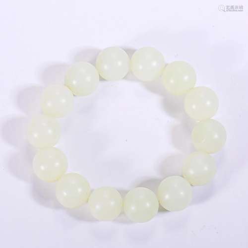 A Chinese White Jade Beaded Bracelet Qing Dyn.