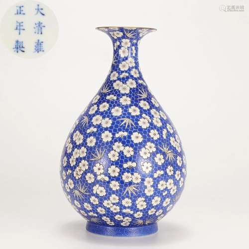 A Chinese Falangcai Vase Yuhuchunping Qing Dyn.