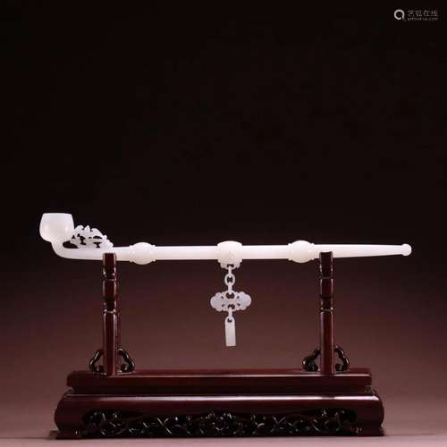 CHINESE WHITE JADE PIPE TABLE ITEM