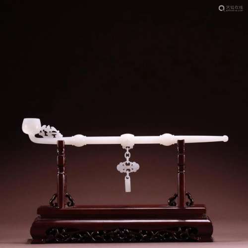 CHINESE WHITE JADE PIPE TABLE ITEM