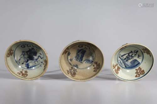 Group of Three Chinese Porcelain Bowls