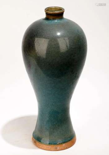 A JUNYAO PORCELAIN VASE,MEIPING.C010