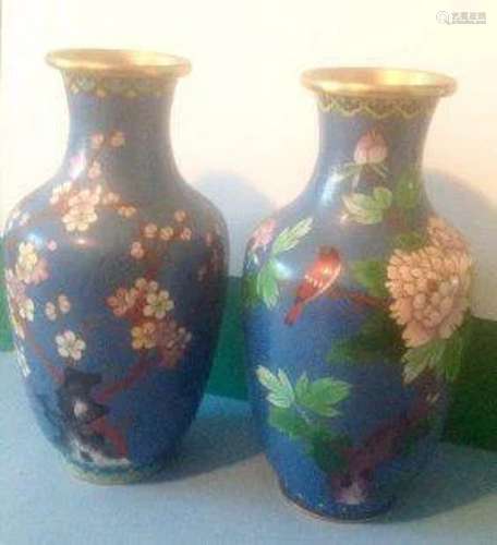 Two Chinese Famille Rose Vase, Qianlong Period Dynasty