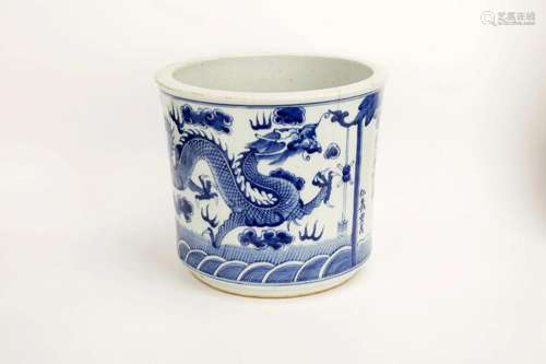 A LAGRE BLUE AND WHITE PORCELAIN CENSER PAINTED WITH