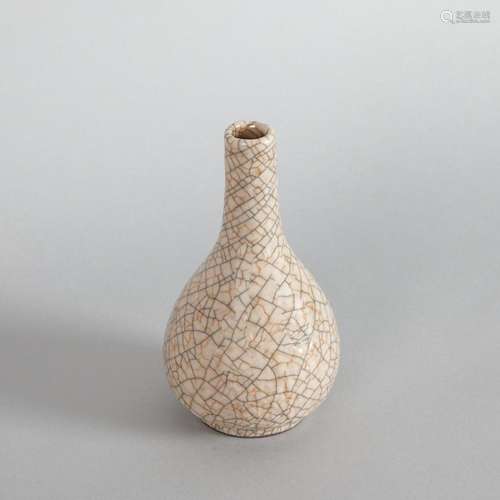 A Chinese Crackle-glazed Bottle Vase