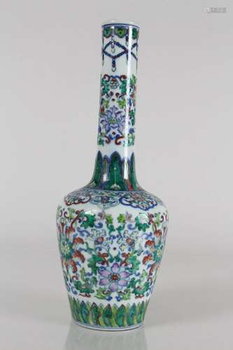 A Chinese Ancient-framing Fortune Porcelain Vase