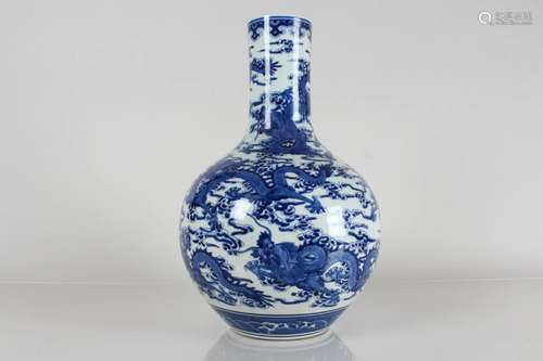 A Chinese Vividly-detailed Blue and White Porcelain