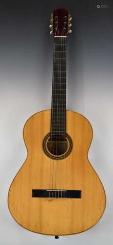 Alhambra S.A Muro de Alcoy Spanish Flamenco guitar, in soft ...