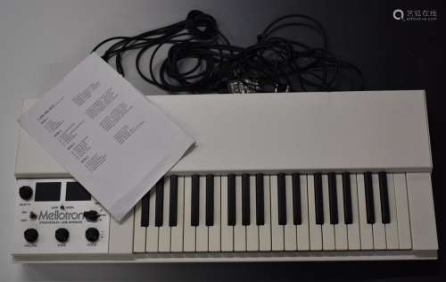 Mellotron M4000D Mini Chamberlin electric keyboard with midi...