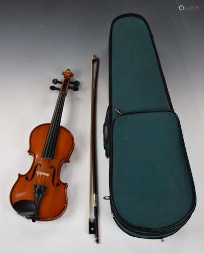 Stentor childs student violin and bow, in case