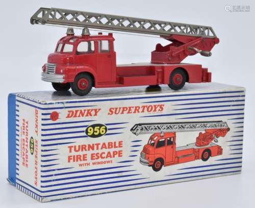 Dinky Supertoys diecast model Turntable Fire Escape with red...